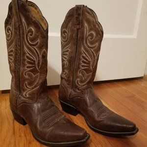 Leather cowgirl boots